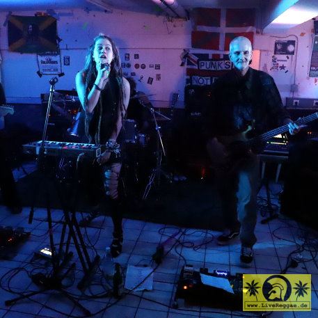 Death Love And Acid (D) Punkrock City Hof - 16. Maerz 2023 (12).JPG